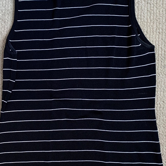 Quest-ce Que C'est sweater set - Picture 4 of 5